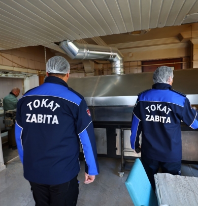 TOKAT BELEDİYESİ ZABITA EKİPLERİNDEN FIRIN VE UNLU MAMUL İŞLETMELERİNE SIKI DENETİM