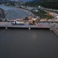 TAŞKIN RİSKİNE KARŞI ÇEDAŞ KÖPRÜSÜNDE YIKIM ÇALIŞMASI BAŞLATILDI