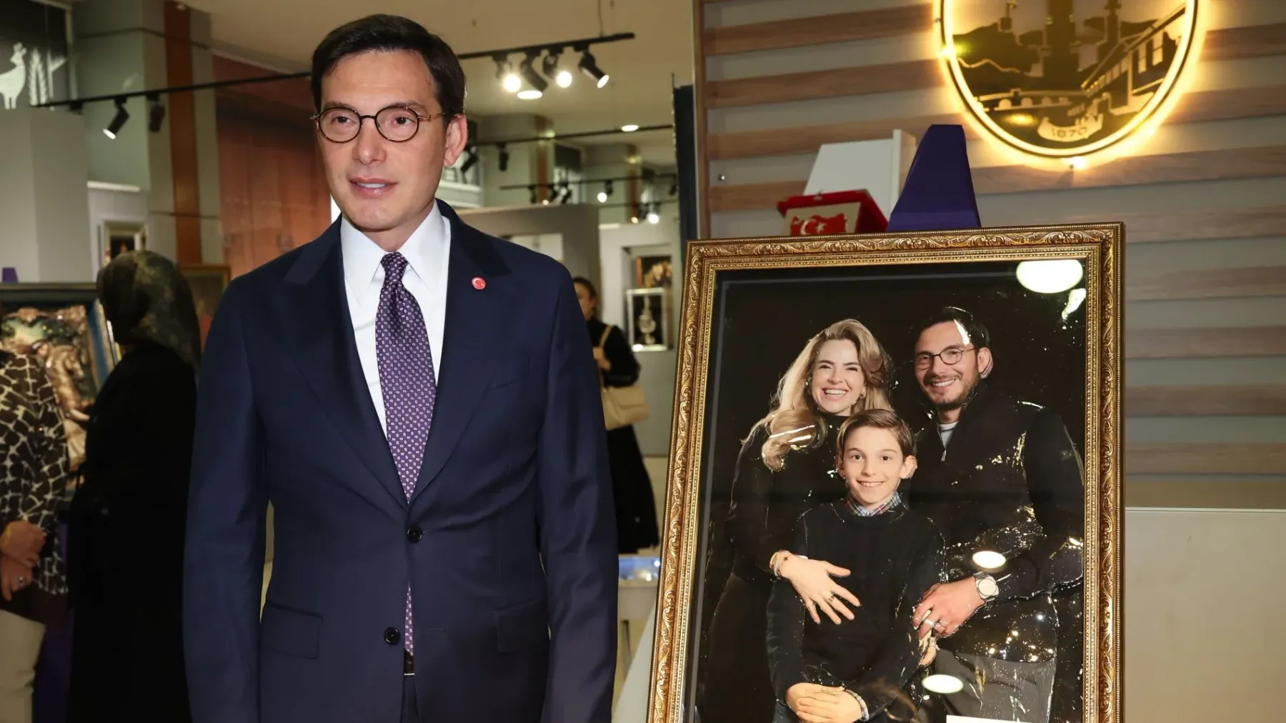 FİLOGRAFİ VE RÖLYEF SERGİSİ AÇILDI