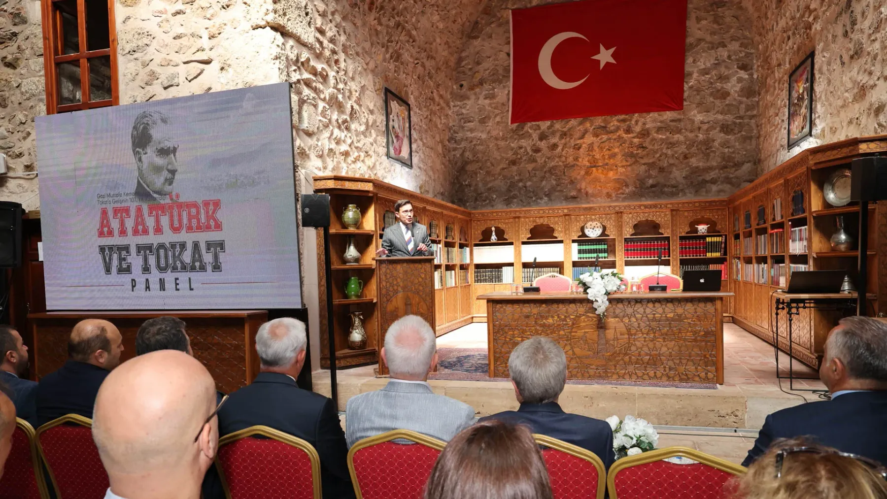 "ATATÜRK VE TOKAT" PANELİNDE TARİH, MİLLİ MÜCADELE VE CUMHURİYET RUHU KONUŞULDU