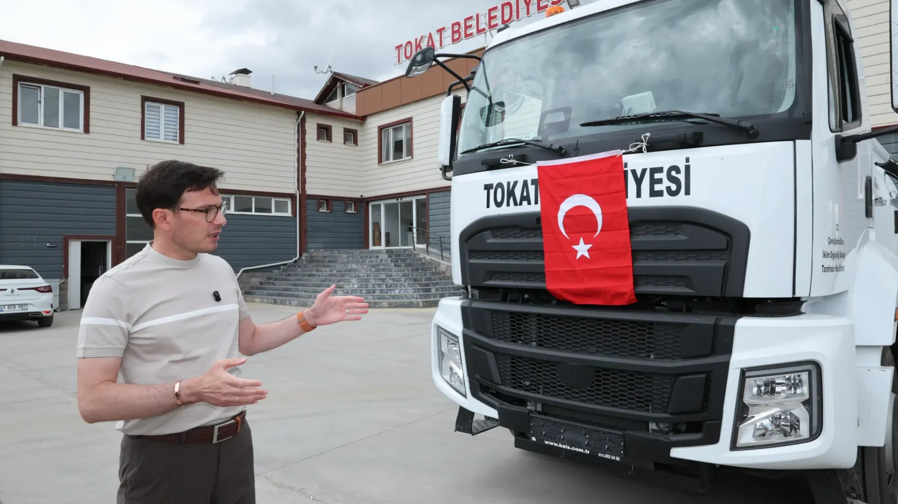 TOKAT BELEDİYESİ ARAÇ FİLOSUNU GÜÇLENDİRİYOR