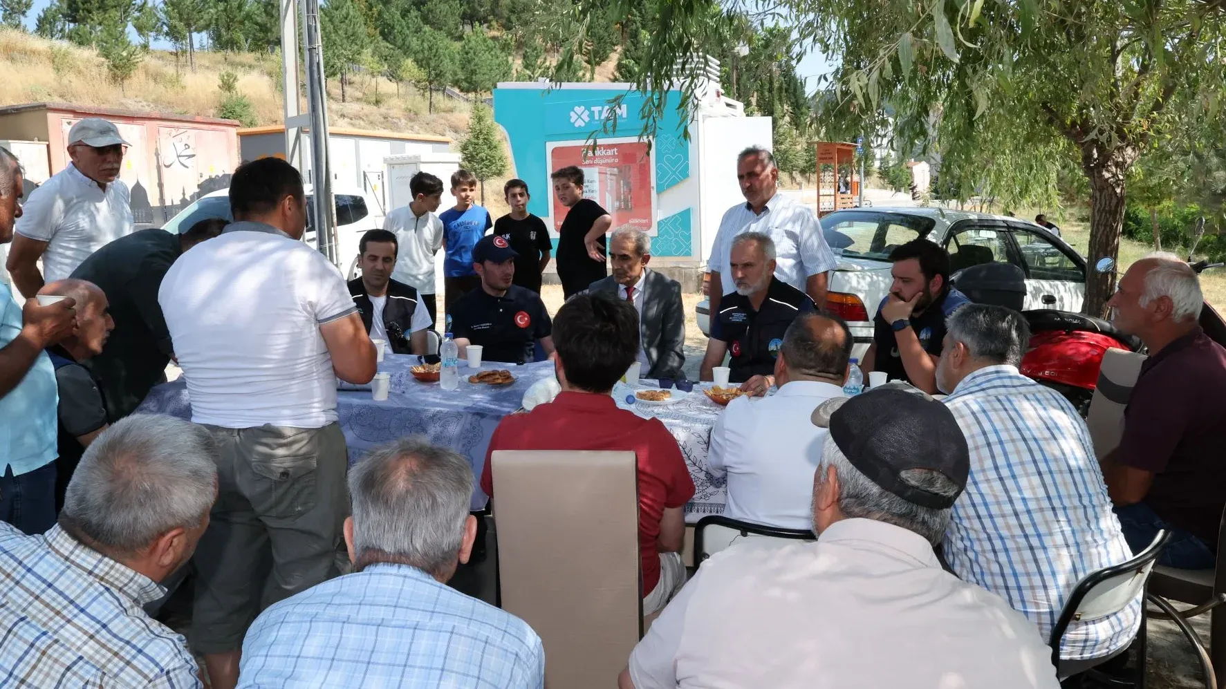 BAŞKAN YAZICIOĞLU ESENTEPE VE DOĞUKENT MAHALLELERİNDE VATANDAŞLARLA BULUŞTU
