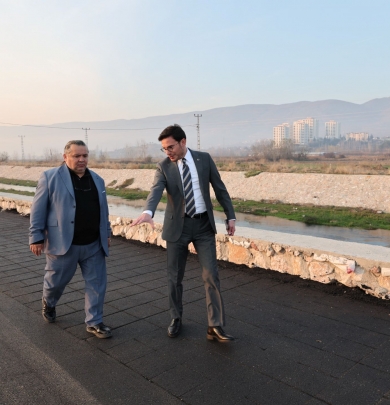 DESENLİ ASFALT YÜRÜYÜŞ VE BİSİKLET YOLU ÇALIŞMALARI BAŞLADI