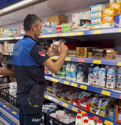 MARKETLERDE SIKI DENETİM: TARİHİ GEÇMİŞ ÜRÜNLERE GEÇİT YOK