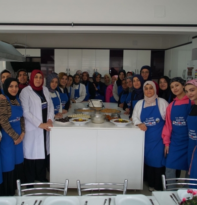TOKAT BELEDİYESİ BELMEK’TE AŞÇI YARDIMCILIĞI KURSU TÜM HIZIYLA DEVAM EDİYOR