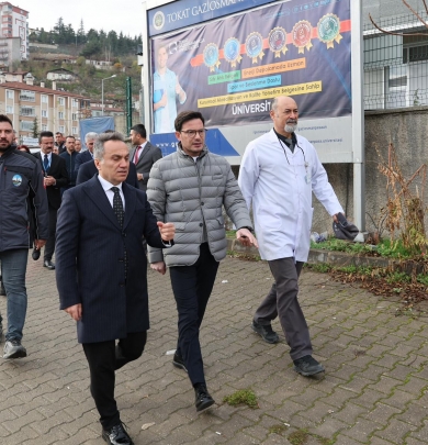 TOKAT BELEDİYESİ, ÜNİVERSİTE HASTANESİNİN OTOPARK SORUNUNU ÇÖZÜYOR