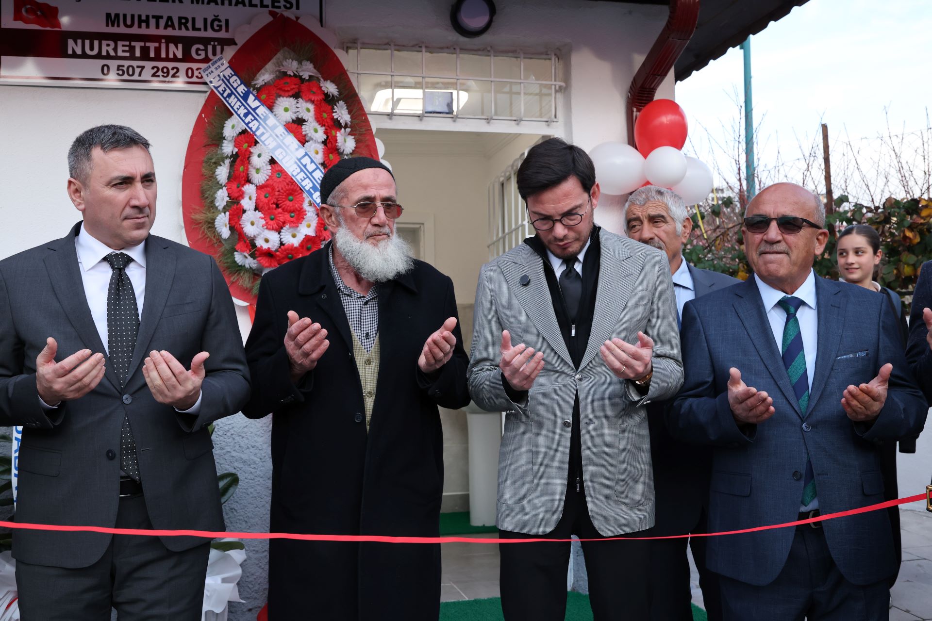 BAHÇELİEVLER MAHALLESİ MUHTARLIK BİNASI YENİLENEN YÜZÜYLE HİZMETE AÇILDI