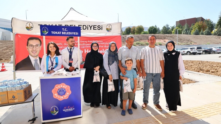 TOKAT BELEDİYESİ’NDEN ÜNİVERSİTE ÖĞRENCİLERİNE SICAK KARŞILAMA