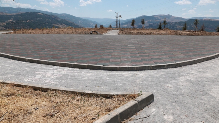 TOPÇAM MAHALLESİ’NE 10 YENİ PARK VE 40 DÖNÜMLÜK MESİRE ALANI