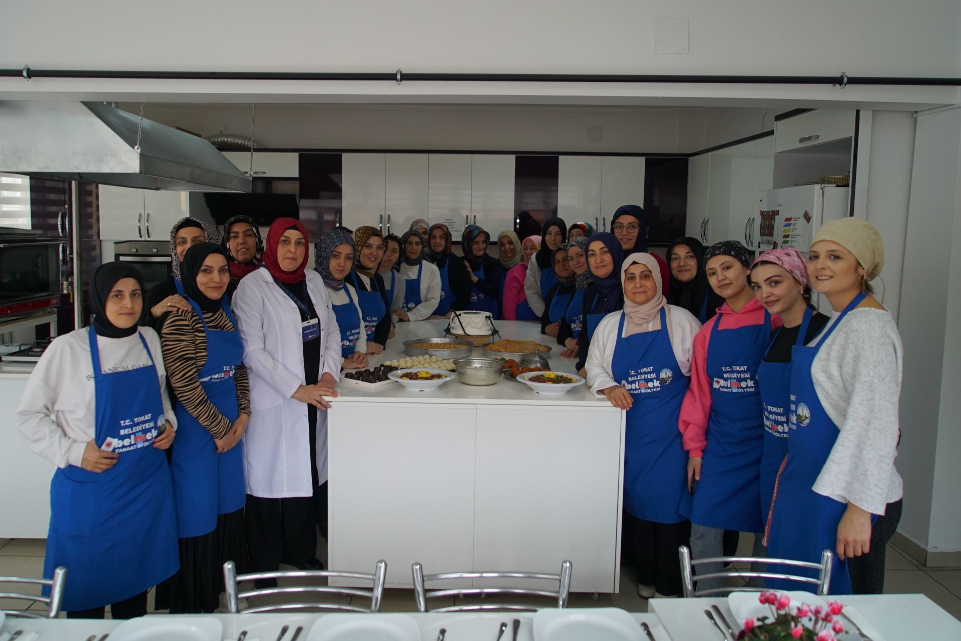 TOKAT BELEDİYESİ BELMEK’TE AŞÇI YARDIMCILIĞI KURSU TÜM HIZIYLA DEVAM EDİYOR